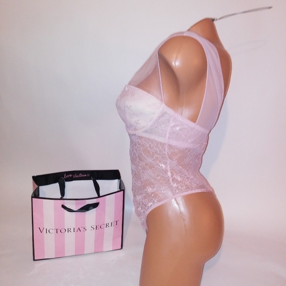Victoria Secret Lingerie - Picture 5 of 8